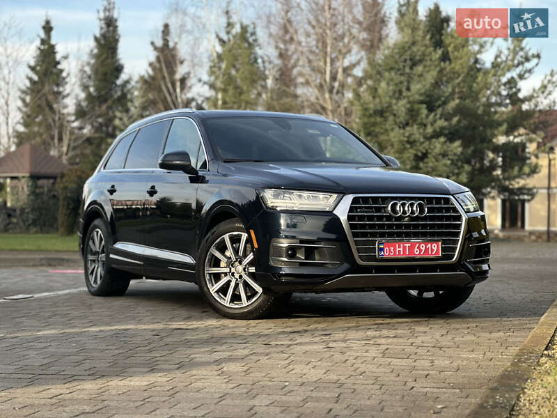Внедорожник / Кроссовер Audi Q7 2017 в Сарнах