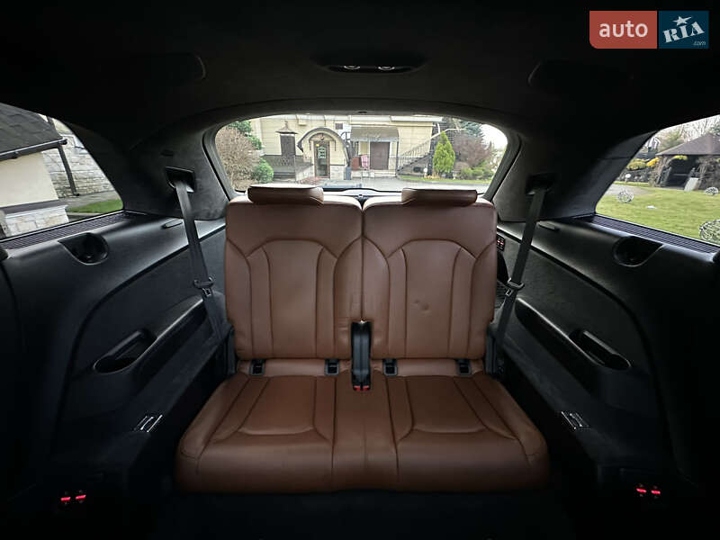 Внедорожник / Кроссовер Audi Q7 2017 в Сарнах