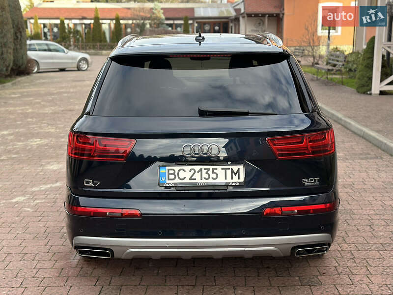 Внедорожник / Кроссовер Audi Q7 2017 в Стрые