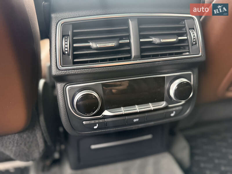 Внедорожник / Кроссовер Audi Q7 2016 в Каменец-Подольском