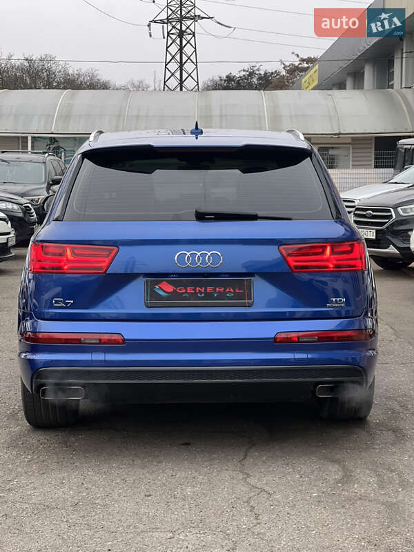 Позашляховик / Кросовер Audi Q7 2016 в Одесі