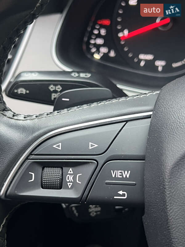 Позашляховик / Кросовер Audi Q7 2016 в Одесі