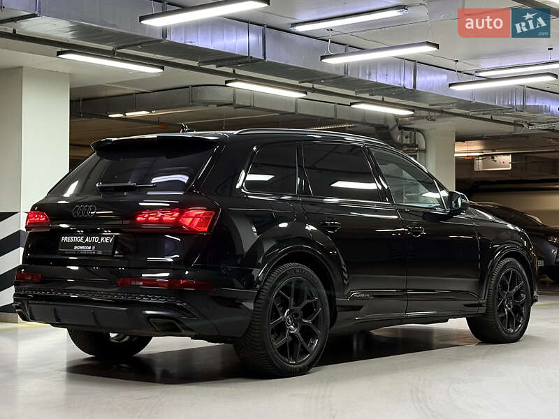 Внедорожник / Кроссовер Audi Q7 2024 в Киеве