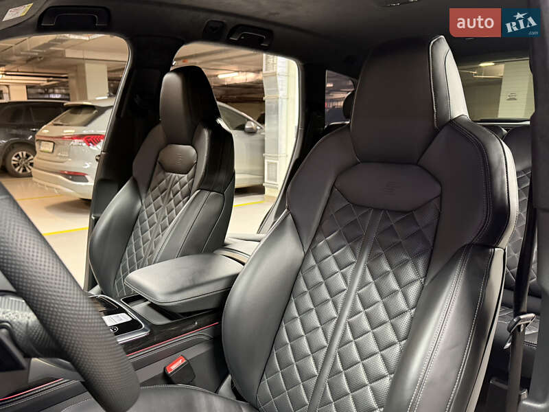 Внедорожник / Кроссовер Audi Q7 2024 в Киеве