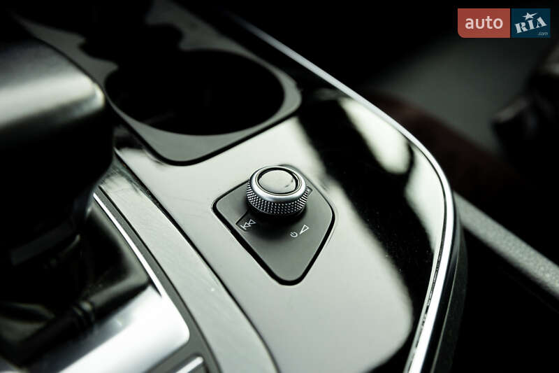 Внедорожник / Кроссовер Audi Q7 2017 в Тернополе