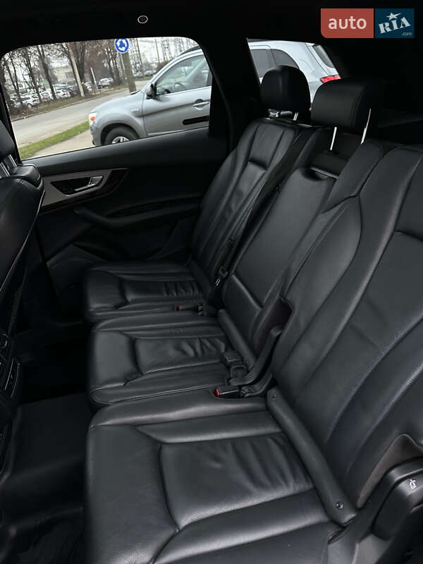 Внедорожник / Кроссовер Audi Q7 2019 в Луцке