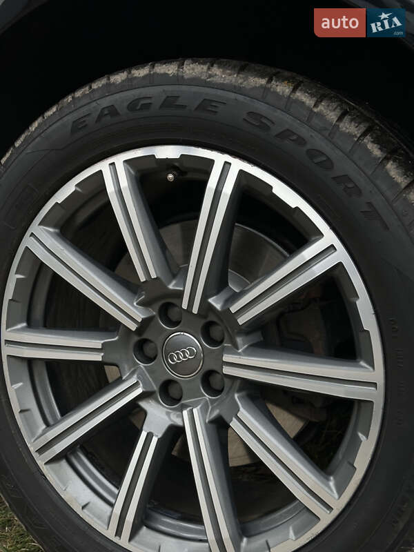 Внедорожник / Кроссовер Audi Q7 2019 в Луцке