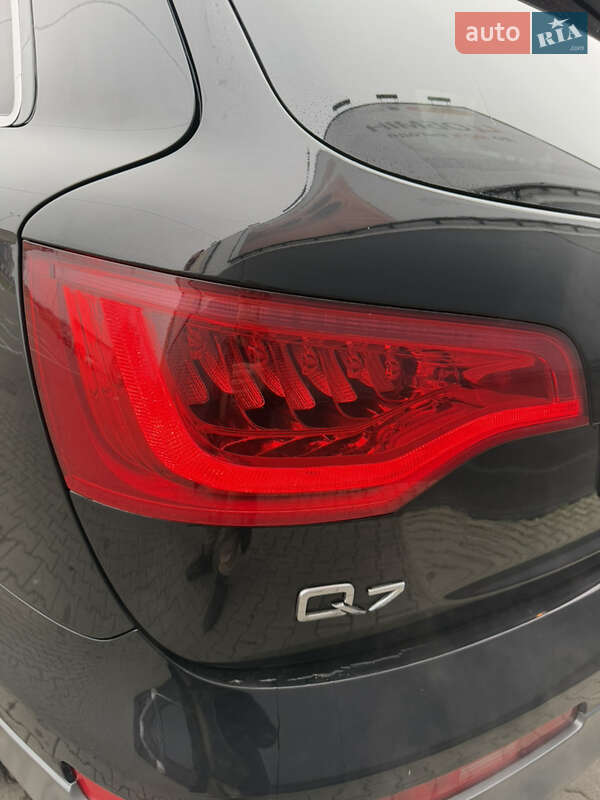 Внедорожник / Кроссовер Audi Q7 2011 в Киеве
