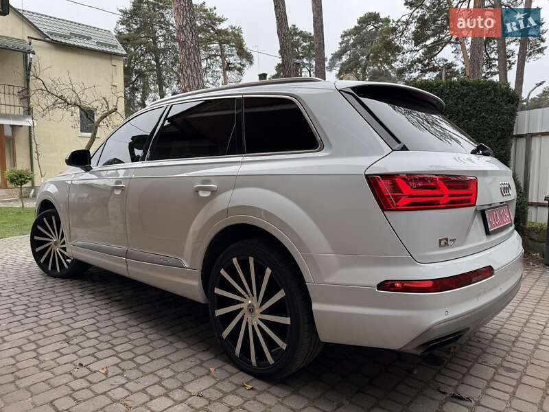 Внедорожник / Кроссовер Audi Q7 2017 в Львове фото 7 Внедорожник / Кроссовер Audi Q7 2017 в Львове