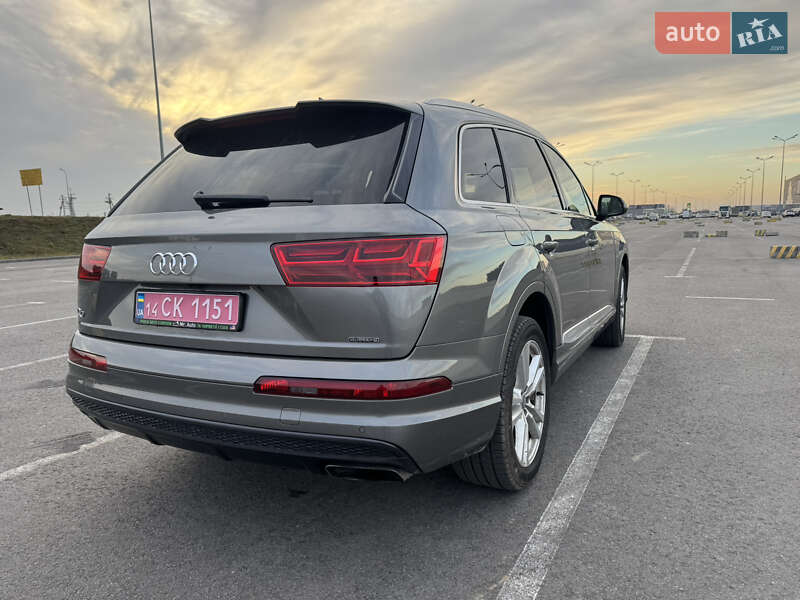 Внедорожник / Кроссовер Audi Q7 2017 в Львове