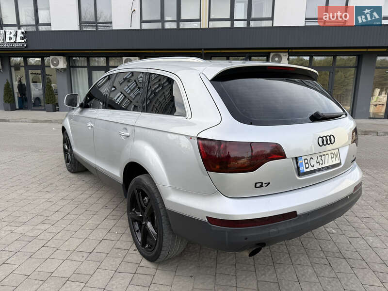 Внедорожник / Кроссовер Audi Q7 2006 в Новояворовске