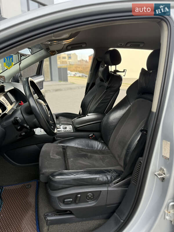 Внедорожник / Кроссовер Audi Q7 2006 в Новояворовске