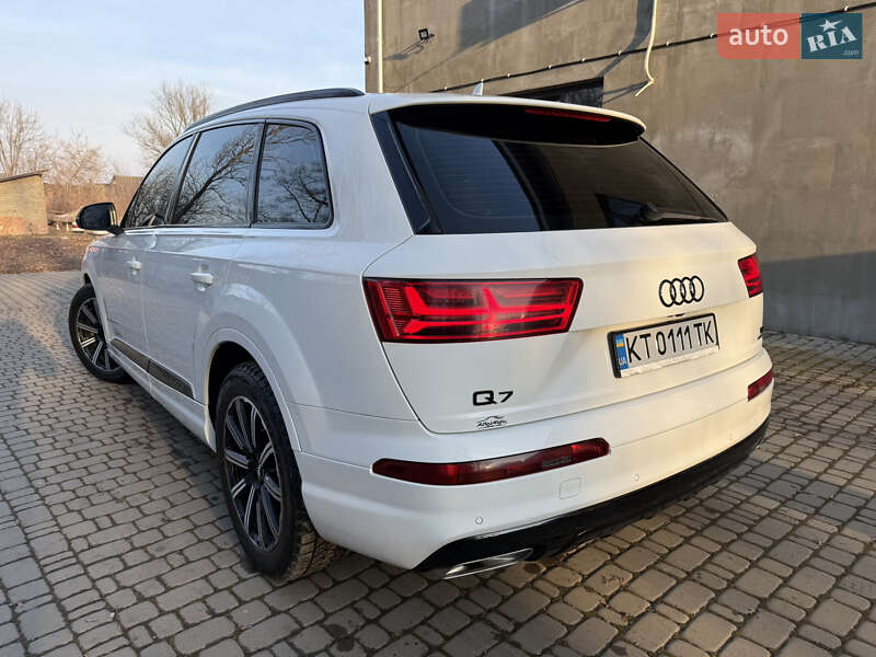 Внедорожник / Кроссовер Audi Q7 2016 в Коломые