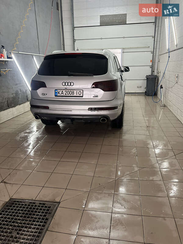 Внедорожник / Кроссовер Audi Q7 2014 в Киеве