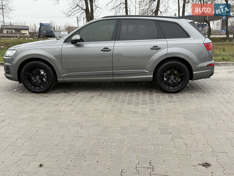 Внедорожник / Кроссовер Audi Q7 2016 в Виннице