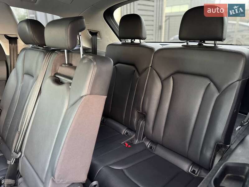 Внедорожник / Кроссовер Audi Q7 2017 в Львове