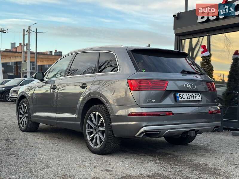 Внедорожник / Кроссовер Audi Q7 2017 в Львове