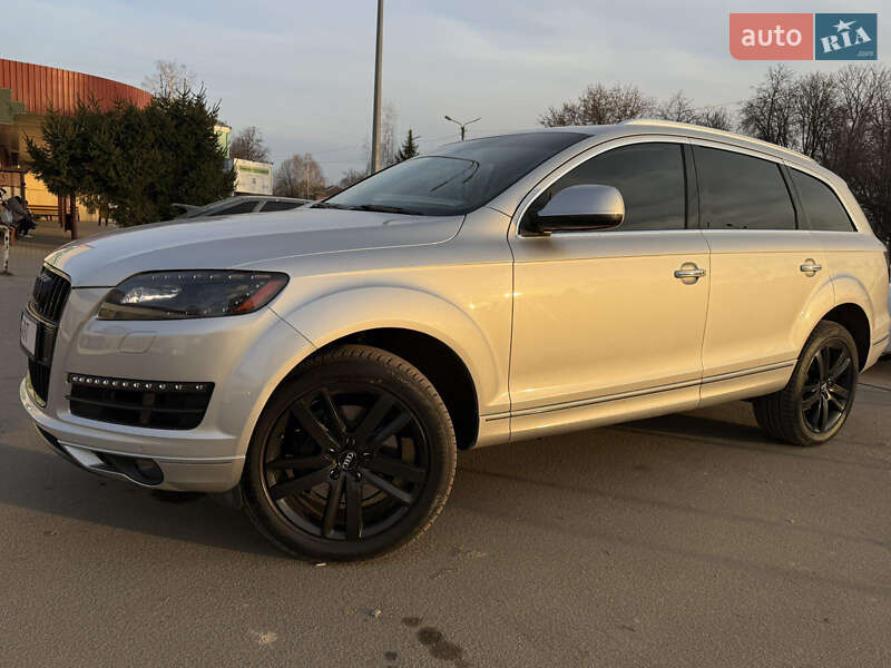 Внедорожник / Кроссовер Audi Q7 2014 в Киеве
