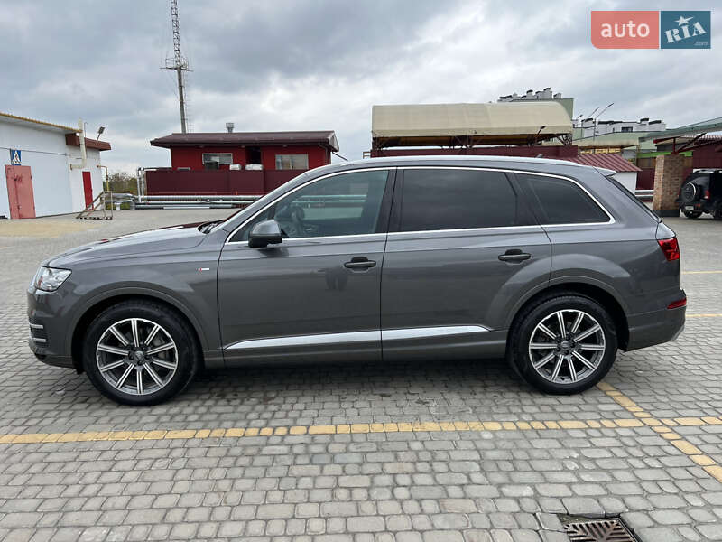 Внедорожник / Кроссовер Audi Q7 2019 в Львове фото 8 Внедорожник / Кроссовер Audi Q7 2019 в Львове