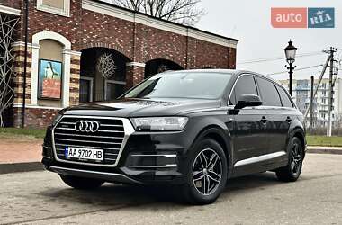 Внедорожник / Кроссовер Audi Q7 2016 в Киеве