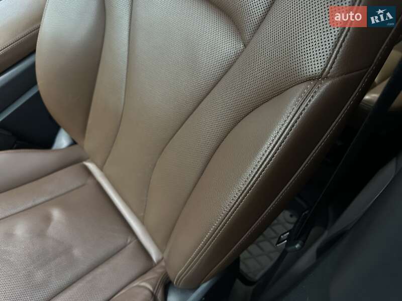 Внедорожник / Кроссовер Audi Q7 2016 в Киеве