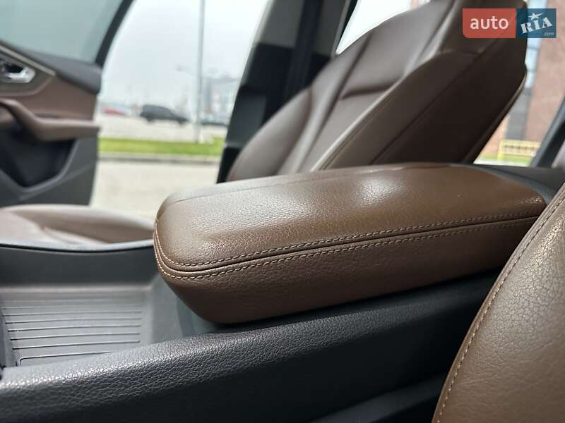 Внедорожник / Кроссовер Audi Q7 2016 в Киеве