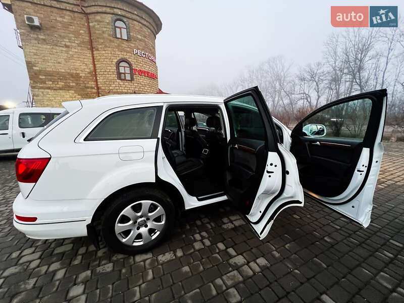 Внедорожник / Кроссовер Audi Q7 2013 в Тернополе