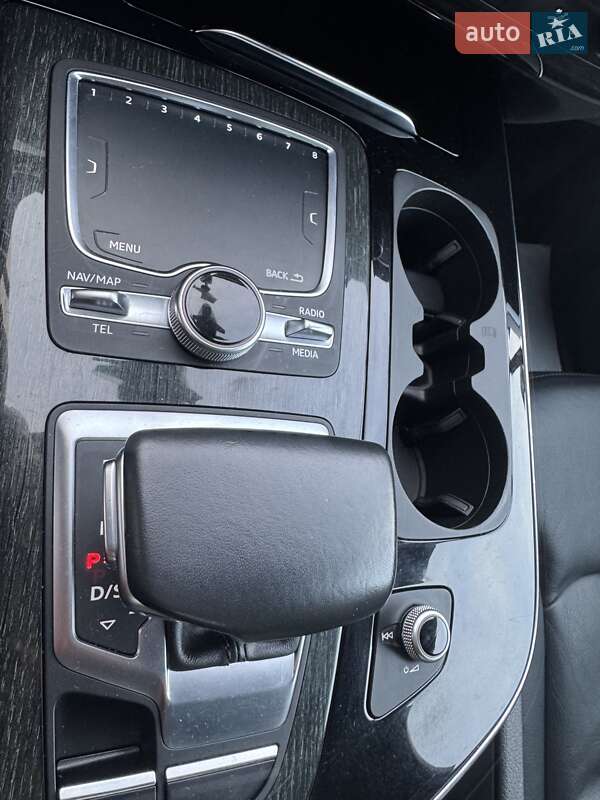 Внедорожник / Кроссовер Audi Q7 2018 в Киеве