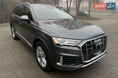 Позашляховик / Кросовер Audi Q7 2021 в Рівному