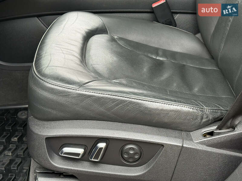 Внедорожник / Кроссовер Audi Q7 2010 в Ровно