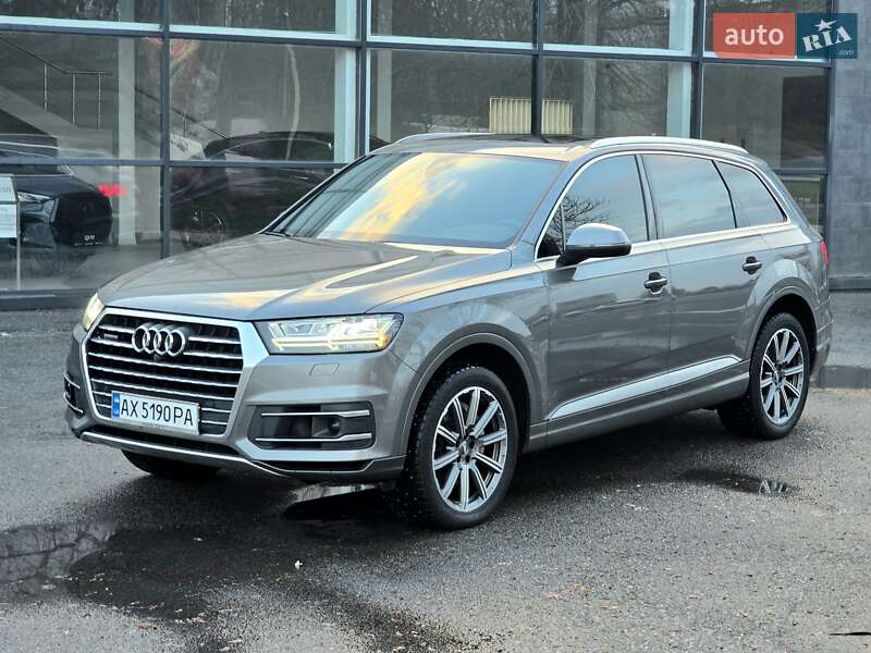 Внедорожник / Кроссовер Audi Q7 2016 в Харькове