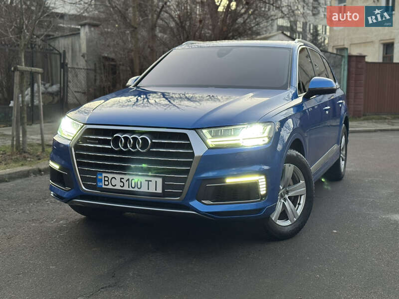 Внедорожник / Кроссовер Audi Q7 2015 в Львове