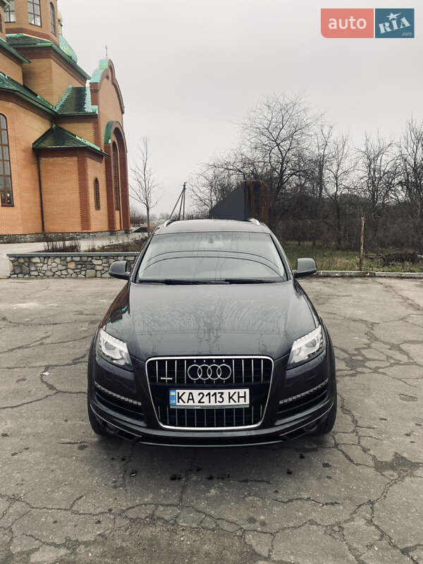 Внедорожник / Кроссовер Audi Q7 2009 в Киеве