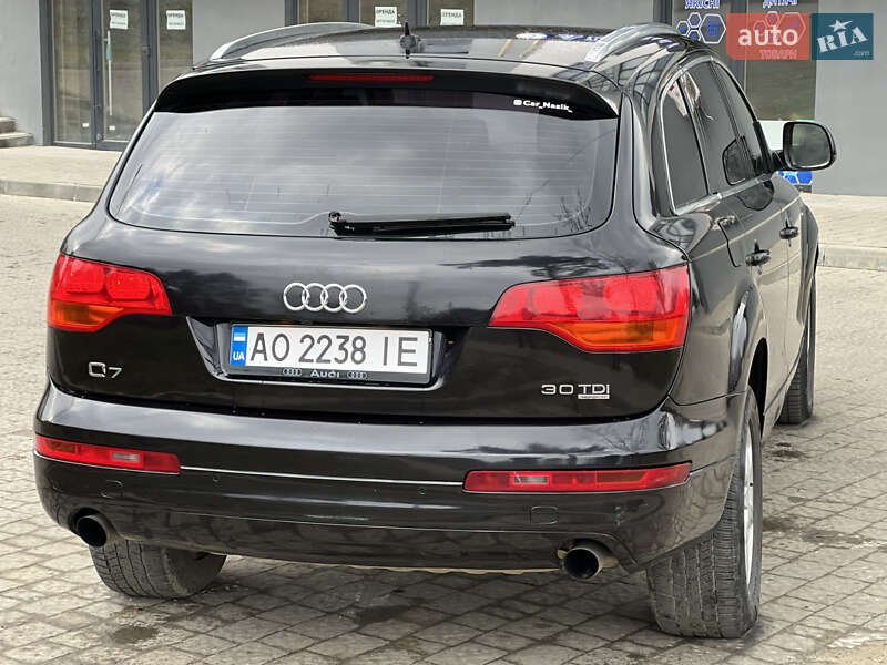 Внедорожник / Кроссовер Audi Q7 2006 в Новояворовске