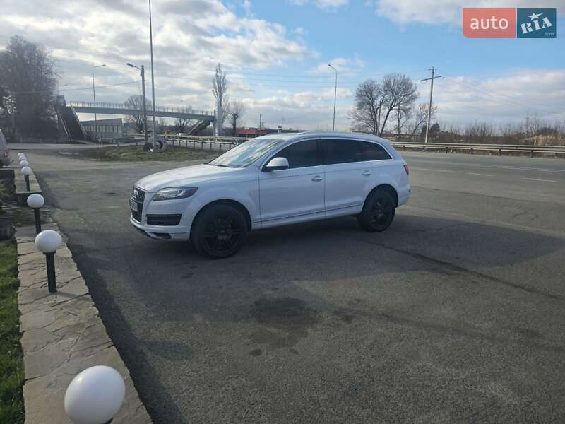 Внедорожник / Кроссовер Audi Q7 2012 в Полтаве