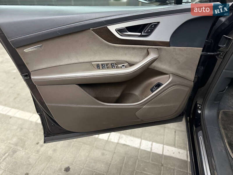 Внедорожник / Кроссовер Audi Q7 2016 в Киеве фото 23 Внедорожник / Кроссовер Audi Q7 2016 в Киеве