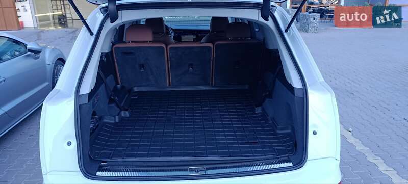 Внедорожник / Кроссовер Audi Q7 2020 в Хмельницком