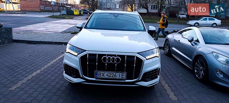 Внедорожник / Кроссовер Audi Q7 2020 в Хмельницком