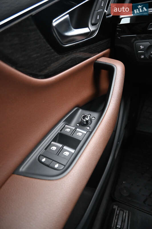 Внедорожник / Кроссовер Audi Q7 2019 в Луцке