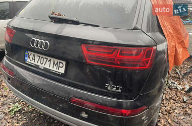 Внедорожник / Кроссовер Audi Q7 2016 в Киеве