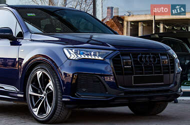 Позашляховик / Кросовер Audi Q7 2022 в Києві