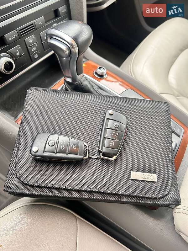 Внедорожник / Кроссовер Audi Q7 2012 в Ровно