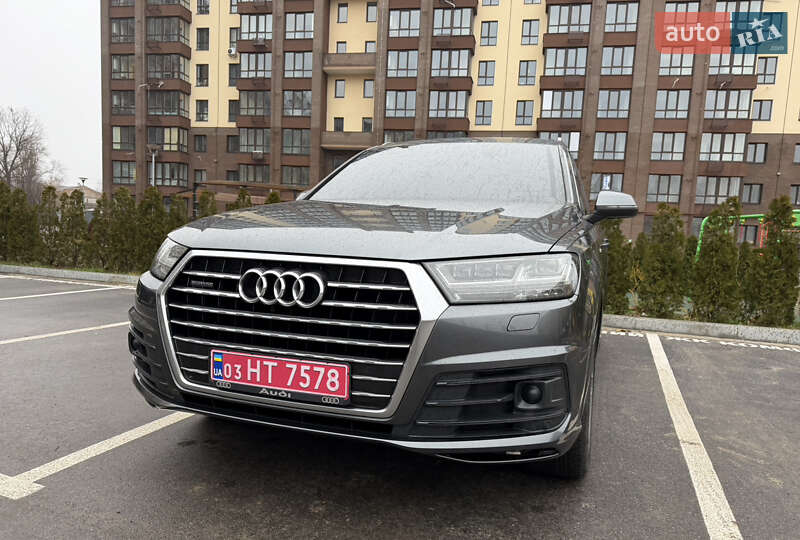Внедорожник / Кроссовер Audi Q7 2015 в Чернигове