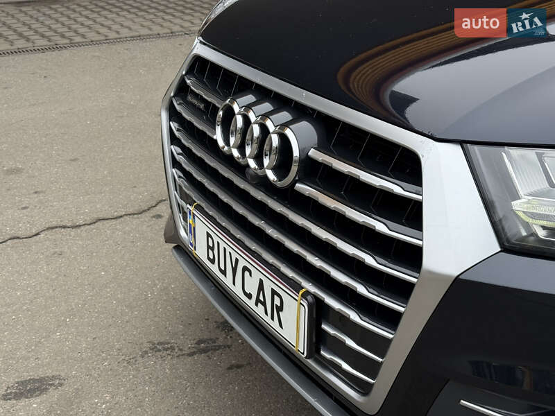 Внедорожник / Кроссовер Audi Q7 2017 в Днепре