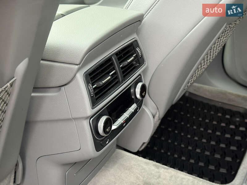 Внедорожник / Кроссовер Audi Q7 2017 в Днепре