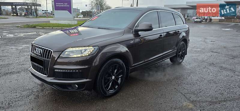 Внедорожник / Кроссовер Audi Q7 2013 в Тячеве