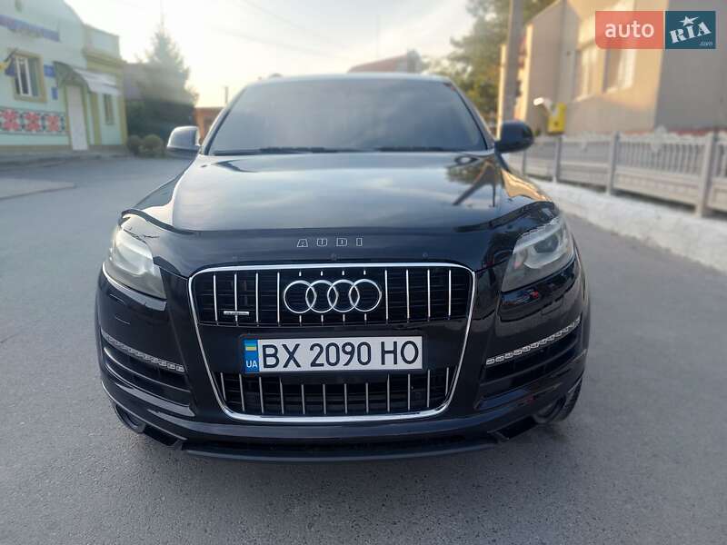Внедорожник / Кроссовер Audi Q7 2012 в Смотриче