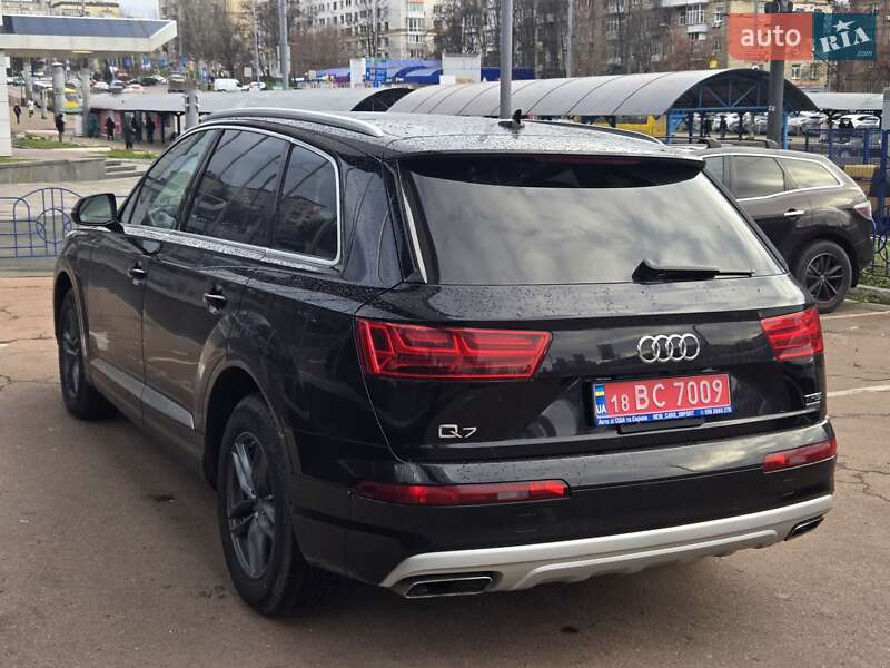 Внедорожник / Кроссовер Audi Q7 2018 в Киеве