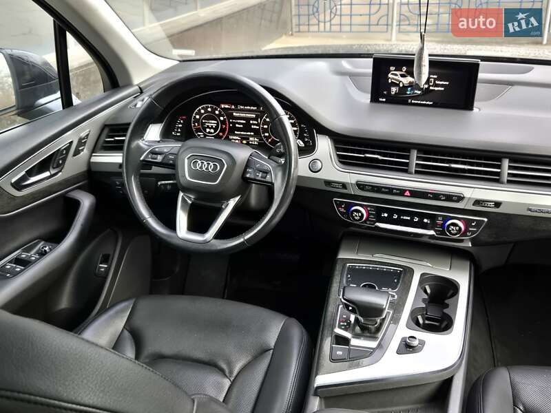 Внедорожник / Кроссовер Audi Q7 2018 в Киеве
