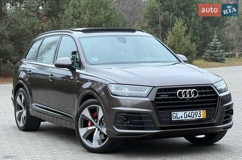 Внедорожник / Кроссовер Audi Q7 2017 в Ровно